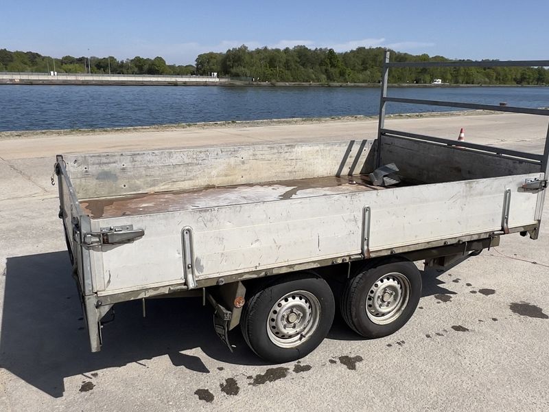 Geremde aanhanger 2700kg - Merk: BW