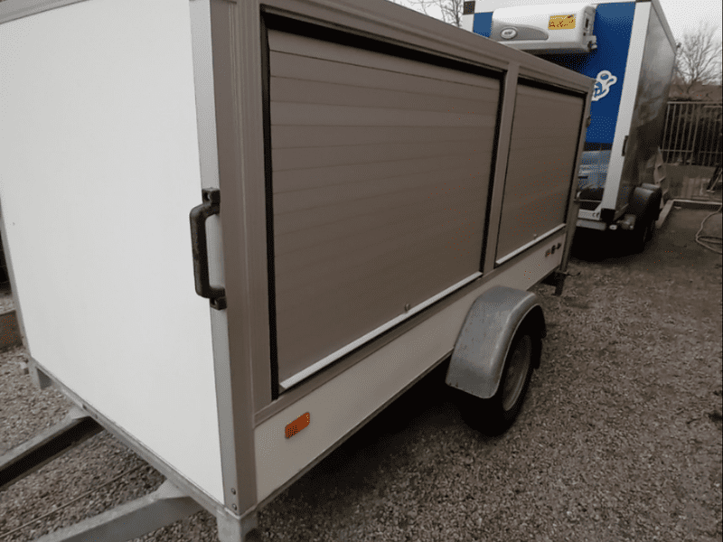 Gesloten aanhanger MTM 2000kg met dakrek